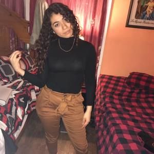 Meet your Posher, Cristina